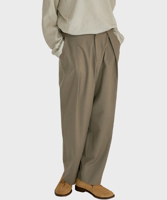[노운] wide tapered pants (khaki beige)